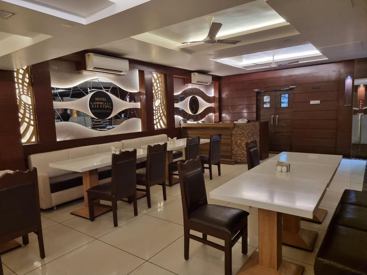 Hotel Vitthal International, Prayagraj อัลลอฮาบาด ภายนอก รูปภาพ