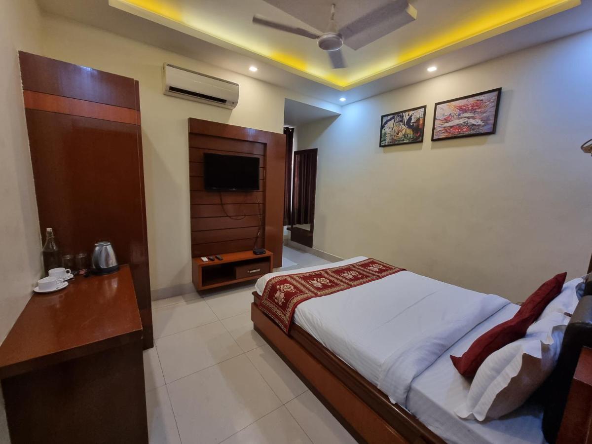 Hotel Vitthal International, Prayagraj อัลลอฮาบาด ภายนอก รูปภาพ
