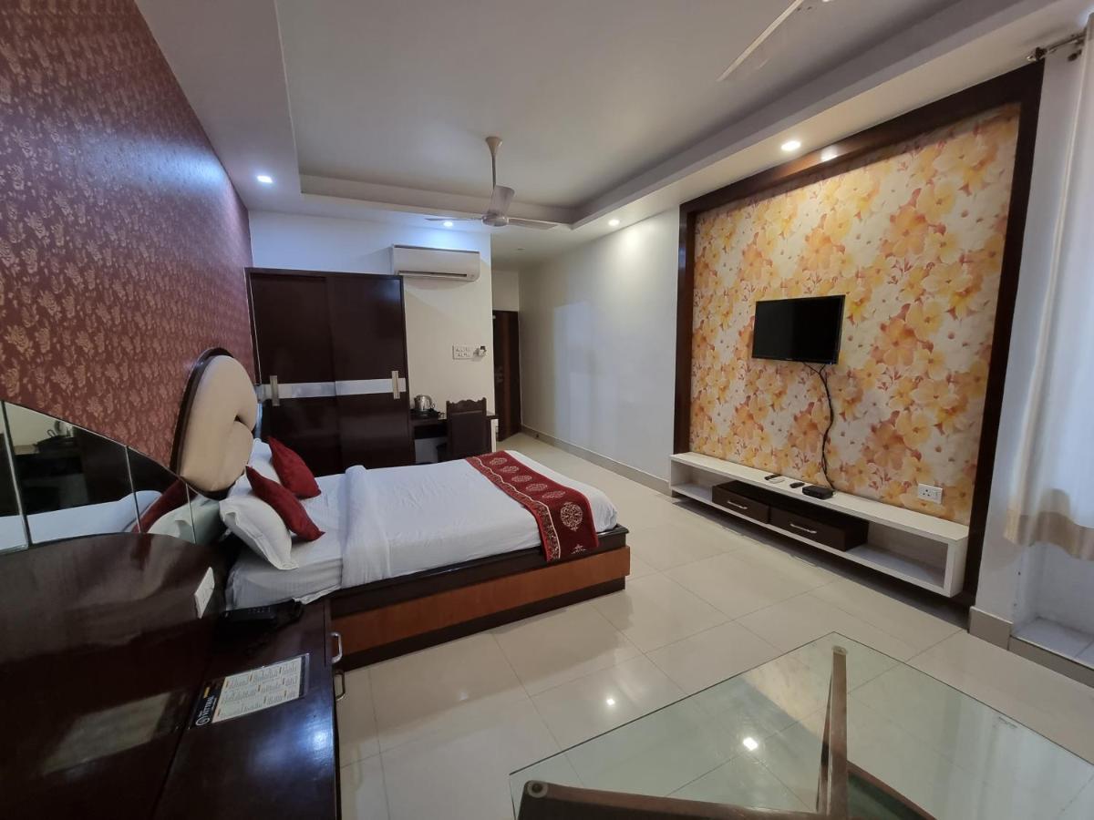 Hotel Vitthal International, Prayagraj อัลลอฮาบาด ภายนอก รูปภาพ